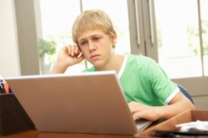 A report from Wisita found that Facebook users are more likely to watch shared video content than Twitter users. A report from Wisita found that Facebook users are more likely to watch shared video content than Twitter users.